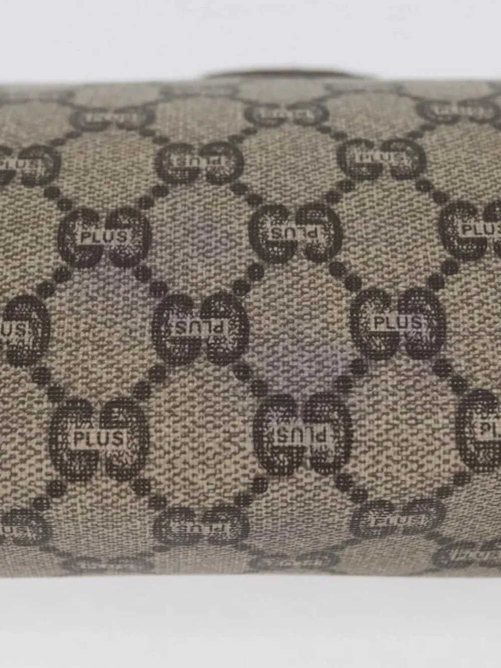 GUCCI GG Plus Supreme Clutch Bag PVC Beige Auth ka2920